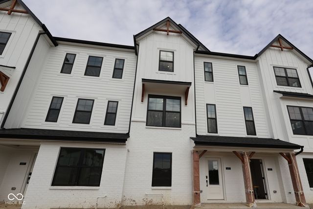 4451 Yellowwood Avenue, Brownsburg, IN 46112