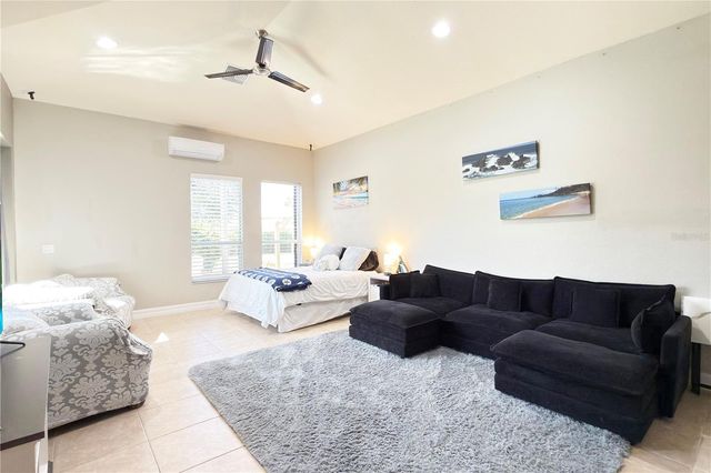 8723 S LAKE CIRCLE, Fort Myers, FL 33908