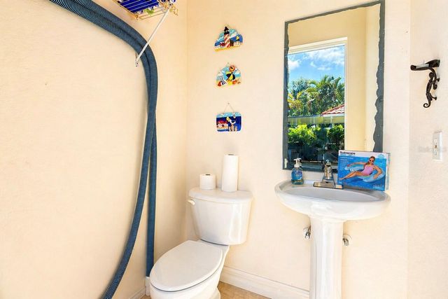 8723 S LAKE CIRCLE, Fort Myers, FL 33908