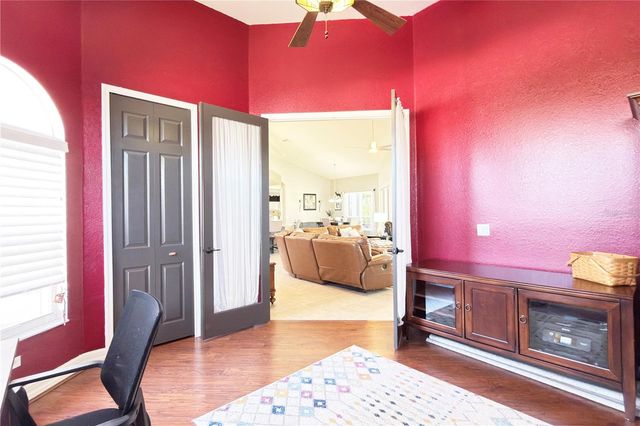 8723 S LAKE CIRCLE, Fort Myers, FL 33908