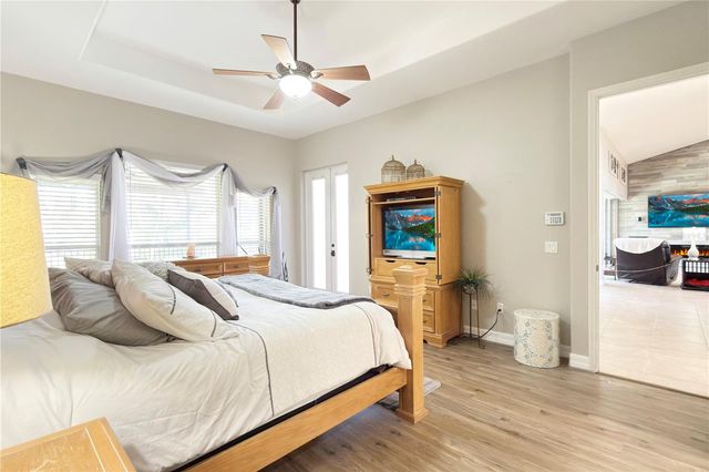 8723 S LAKE CIRCLE, Fort Myers, FL 33908