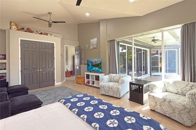 8723 S LAKE CIRCLE, Fort Myers, FL 33908