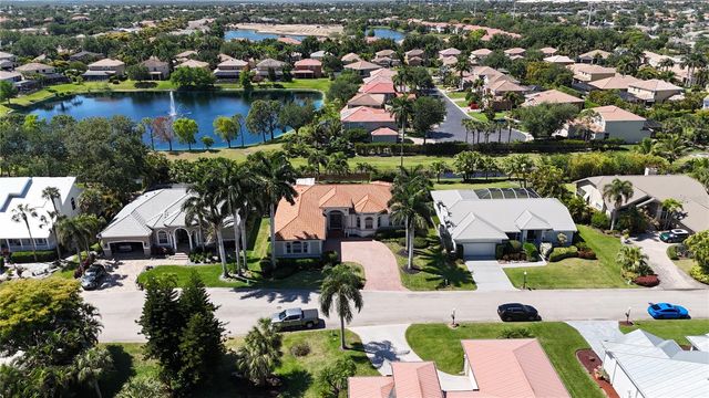 8723 S LAKE CIRCLE, Fort Myers, FL 33908