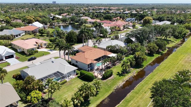 8723 S LAKE CIRCLE, Fort Myers, FL 33908