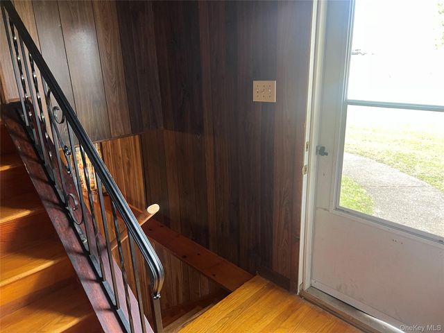 26 Coach Lane, Newburgh, NY 12550