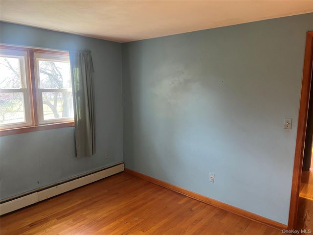 26 Coach Lane, Newburgh, NY 12550