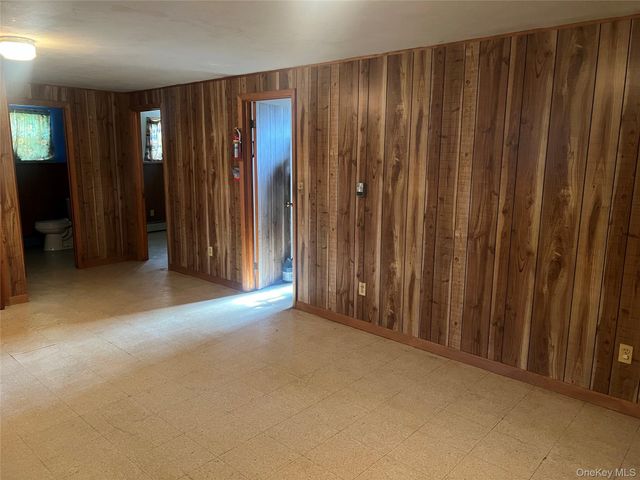 26 Coach Lane, Newburgh, NY 12550