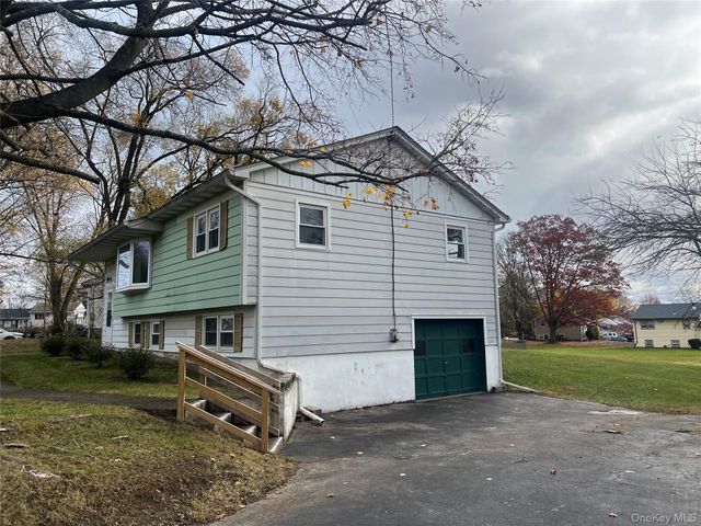 26 Coach Lane, Newburgh, NY 12550