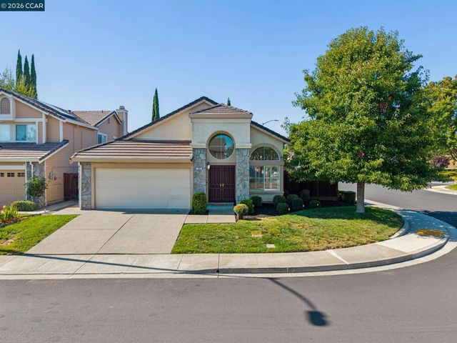 300 Fiddle Creek Pl, San Ramon, CA 94582