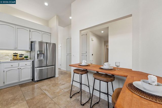 300 Fiddle Creek Pl, San Ramon, CA 94582