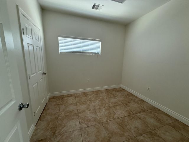 2724 Crossview Drive 201, Houston, TX 77063