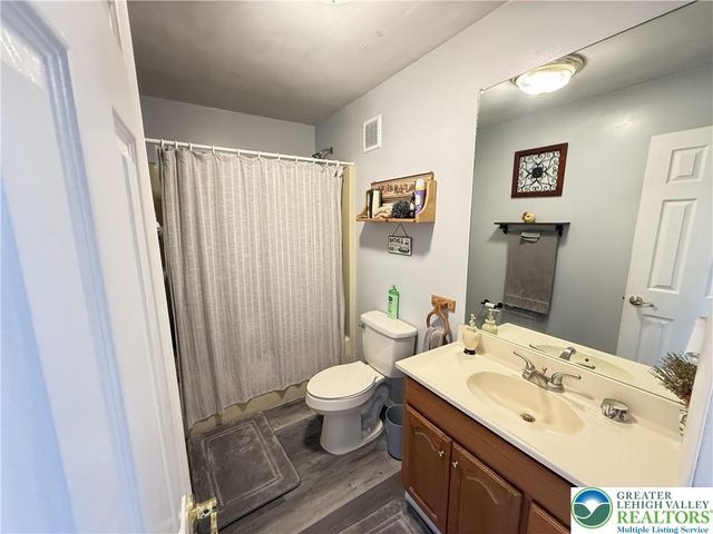 5933 Decker Road, Lehman Twp, PA 18324