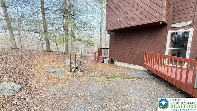 5933 Decker Road, Lehman Twp, PA 18324