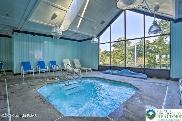 5933 Decker Road, Lehman Twp, PA 18324