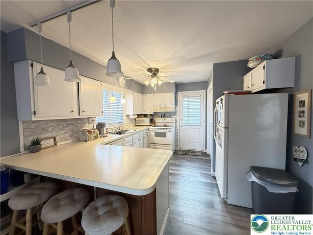 5933 Decker Road, Lehman Twp, PA 18324