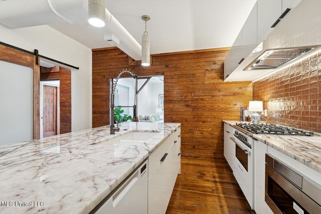 301 S Toulme Street, 103, Bay Saint Louis, MS 39520