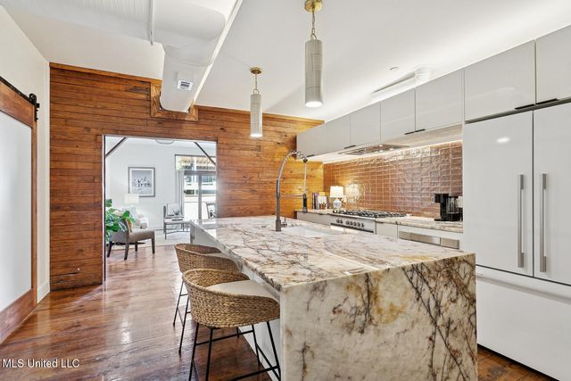 301 S Toulme Street, 103, Bay Saint Louis, MS 39520