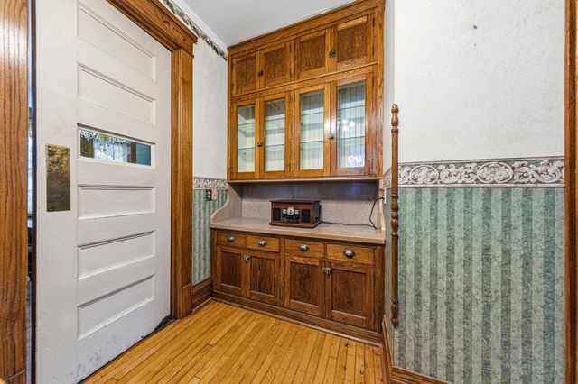 504 7th Street NW, Faribault, MN 55021