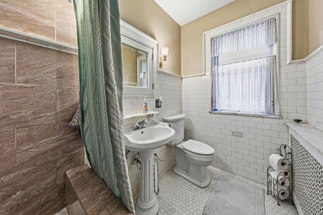 504 7th Street NW, Faribault, MN 55021