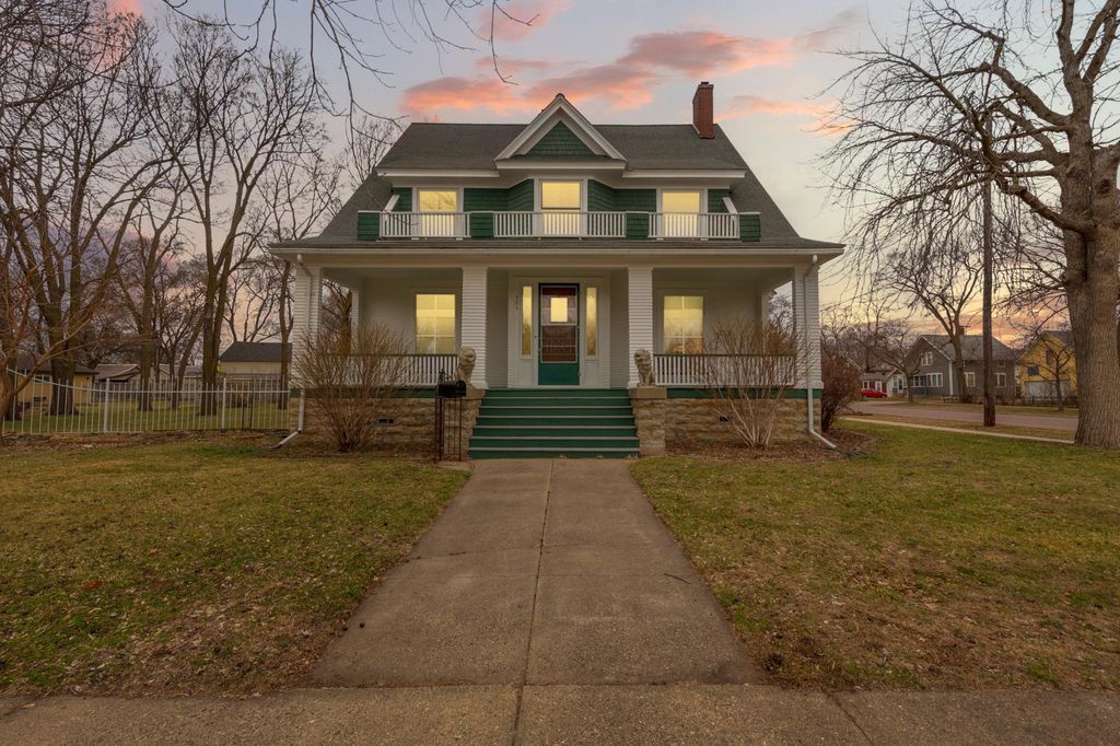 504 7th Street NW, Faribault, MN 55021
