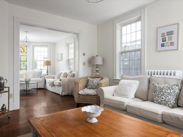 43 Howard Street, Newport, RI 02840