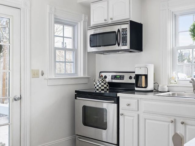 43 Howard Street, Newport, RI 02840