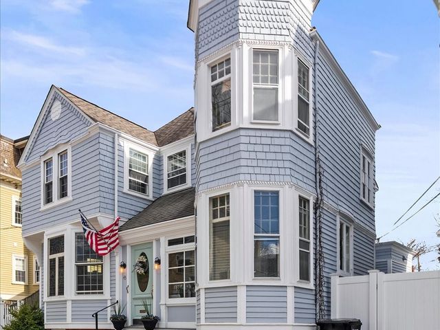 43 Howard Street, Newport, RI 02840