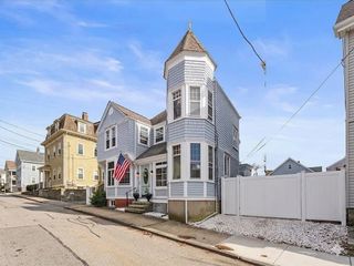 43 Howard Street, Newport, RI 02840