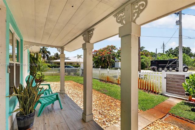 1023 SE 7th St, Stuart, FL 34996
