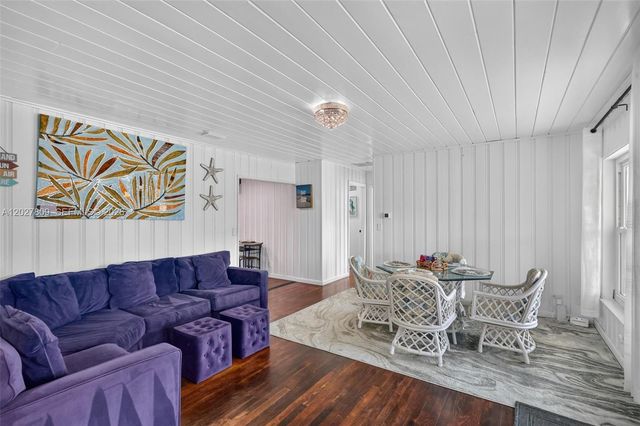 1023 SE 7th St, Stuart, FL 34996