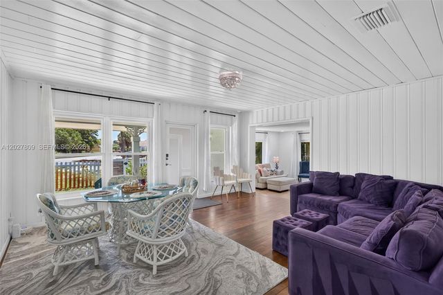 1023 SE 7th St, Stuart, FL 34996