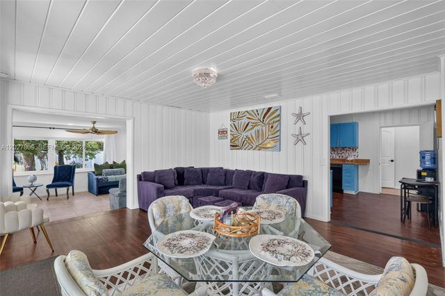1023 SE 7th St, Stuart, FL 34996