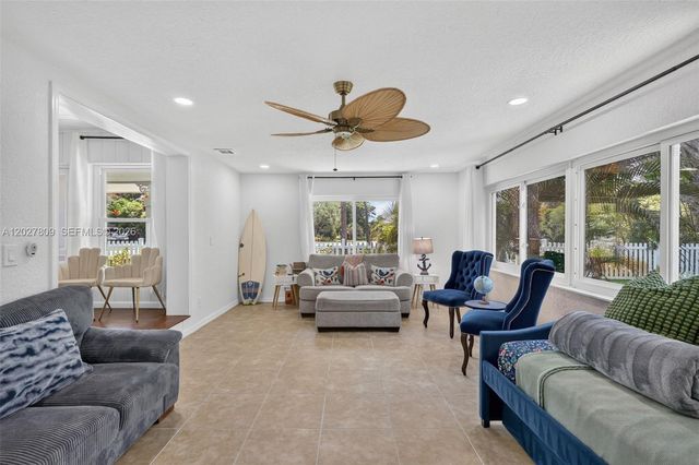 1023 SE 7th St, Stuart, FL 34996