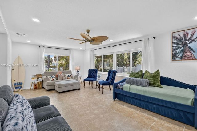 1023 SE 7th St, Stuart, FL 34996