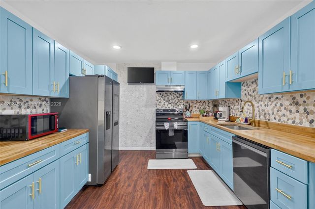 1023 SE 7th St, Stuart, FL 34996