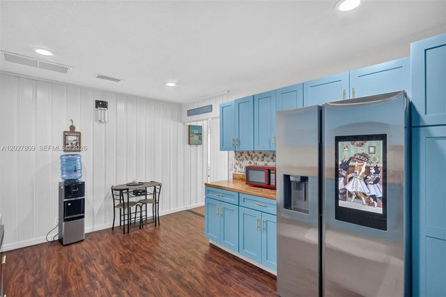 1023 SE 7th St, Stuart, FL 34996