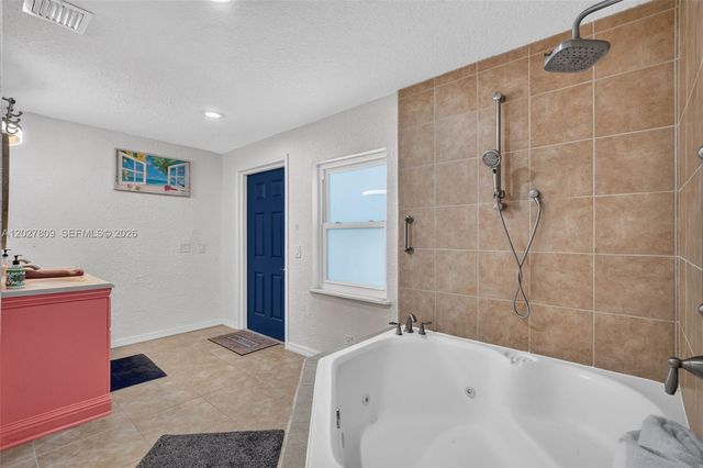 1023 SE 7th St, Stuart, FL 34996