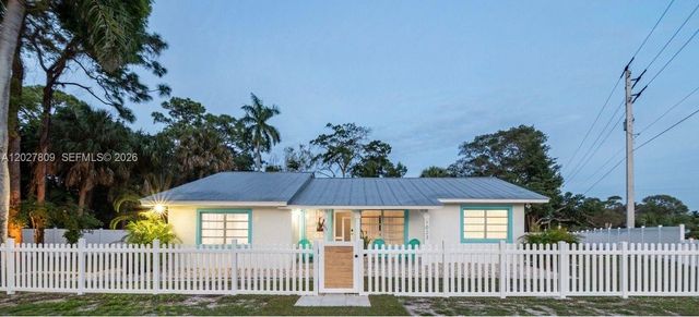 1023 SE 7th St, Stuart, FL 34996