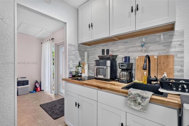 1023 SE 7th St, Stuart, FL 34996