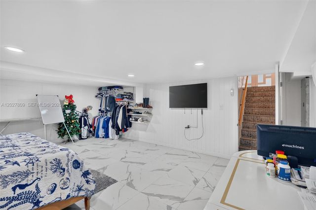 1023 SE 7th St, Stuart, FL 34996