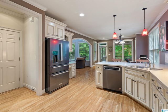 1004 HIGHLAND PARK PLACE, Birmingham, AL 35242