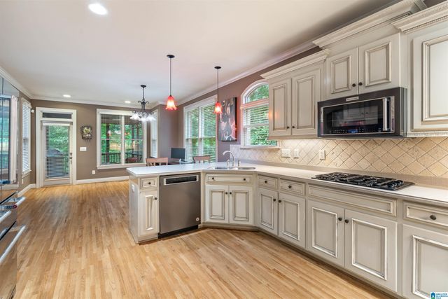 1004 HIGHLAND PARK PLACE, Birmingham, AL 35242