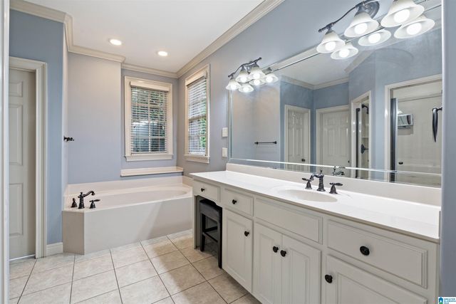 1004 HIGHLAND PARK PLACE, Birmingham, AL 35242