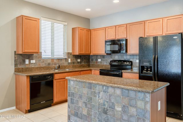 7307 E Heartwood Drive, Tucson, AZ 85756