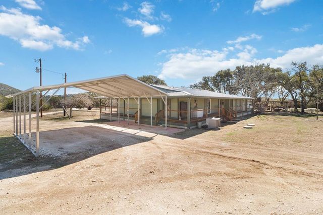 165 Mari-B, Center Point, TX 78010