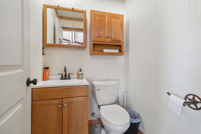 165 Mari-B, Center Point, TX 78010