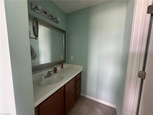 7728 Oliver Park Drive, Whitsett, NC 27377