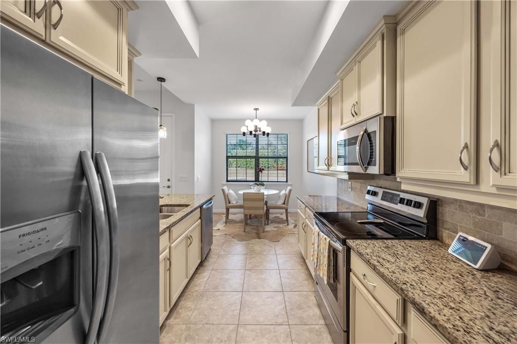 26111 Palace LN 102, BONITA SPRINGS, FL 34135 — photo 4