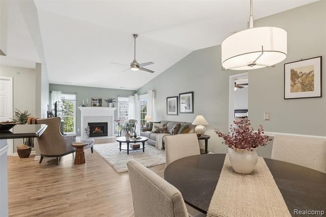 28259 Oakmonte Circle, New Hudson, MI 48165