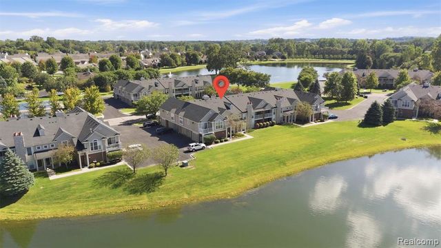 28259 Oakmonte Circle, New Hudson, MI 48165